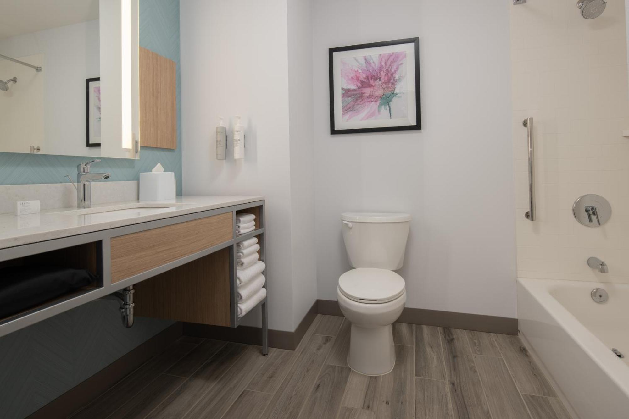 Hilton Garden Inn Tacoma Downtown Экстерьер фото