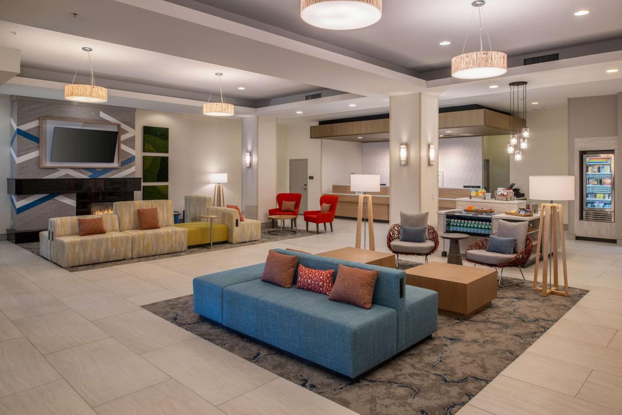 Hilton Garden Inn Tacoma Downtown Экстерьер фото