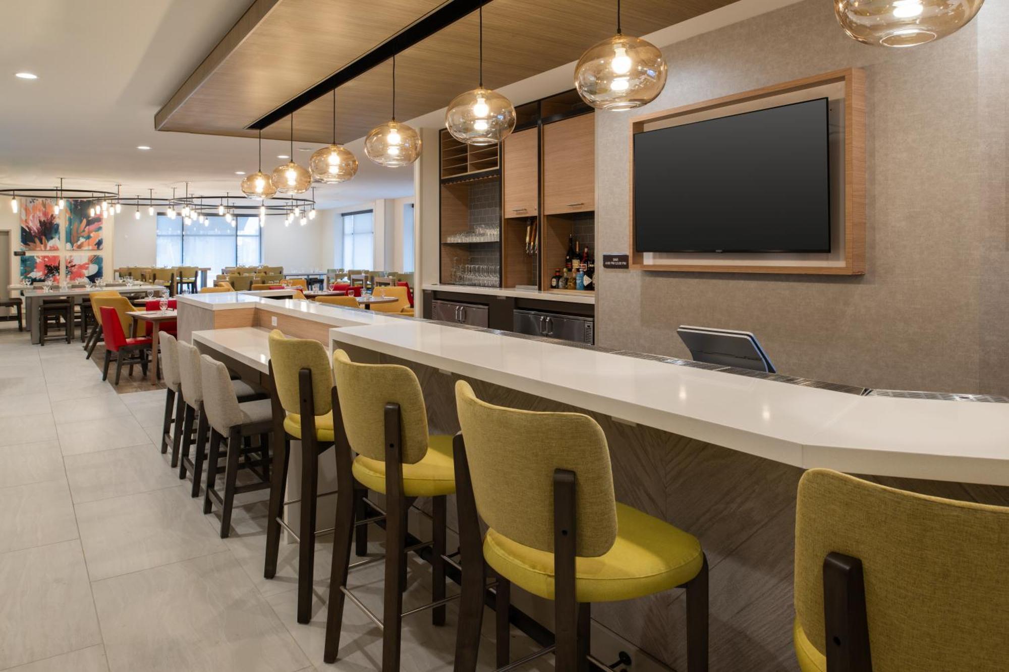 Hilton Garden Inn Tacoma Downtown Экстерьер фото