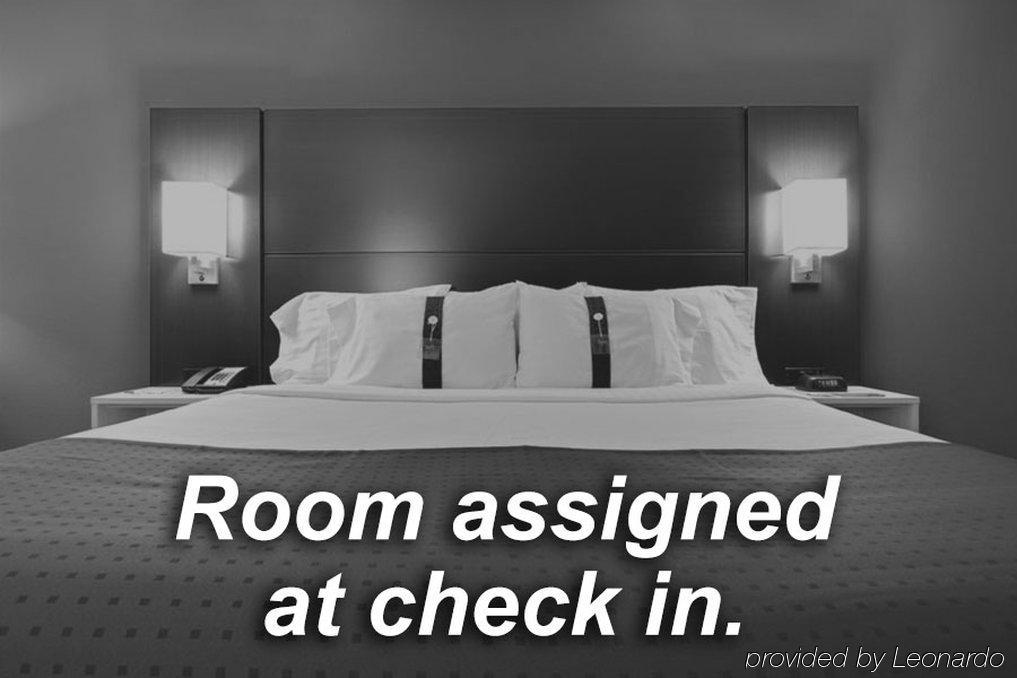 Hilton Garden Inn Tacoma Downtown Экстерьер фото